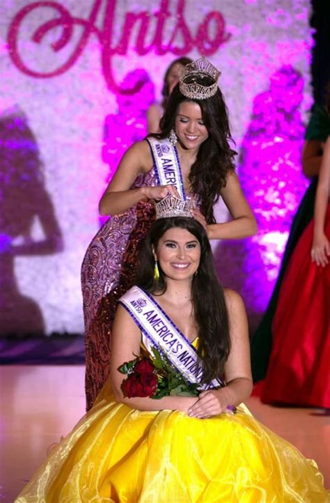 Best Beauty Pageants: 2024 Edition .